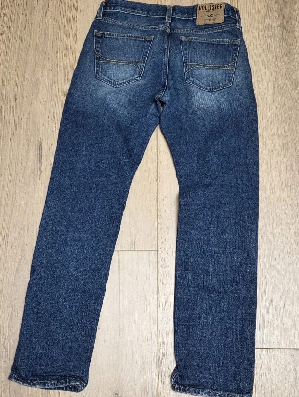 Hollister Men's Medium Wash Slim Straight Button Fly Jeans W30 x L32